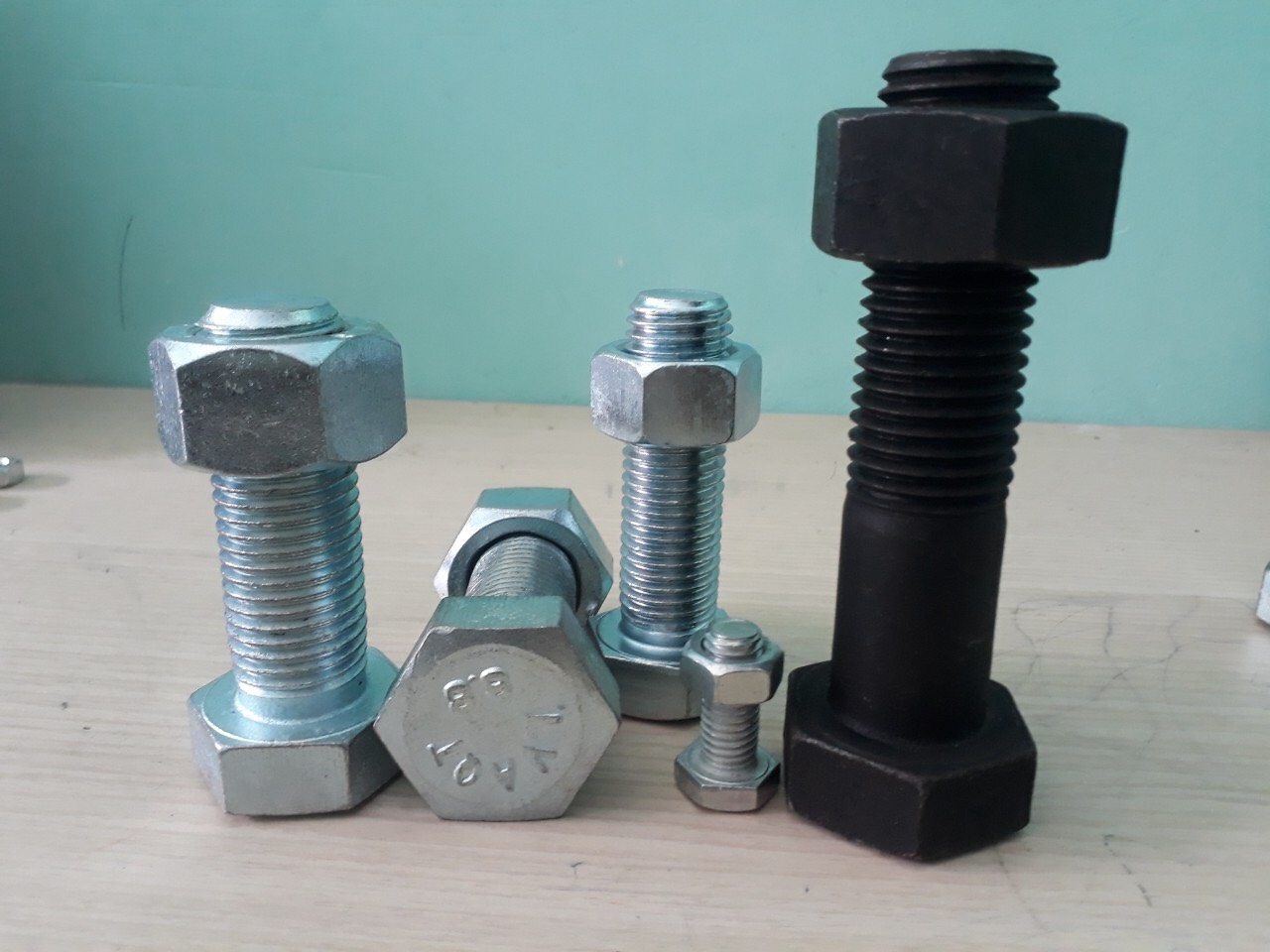 Bulon liên kết 8.8